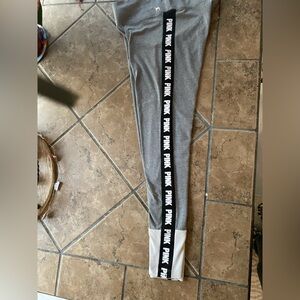 Victoria's Secret PINK Yoga gray & white leggings